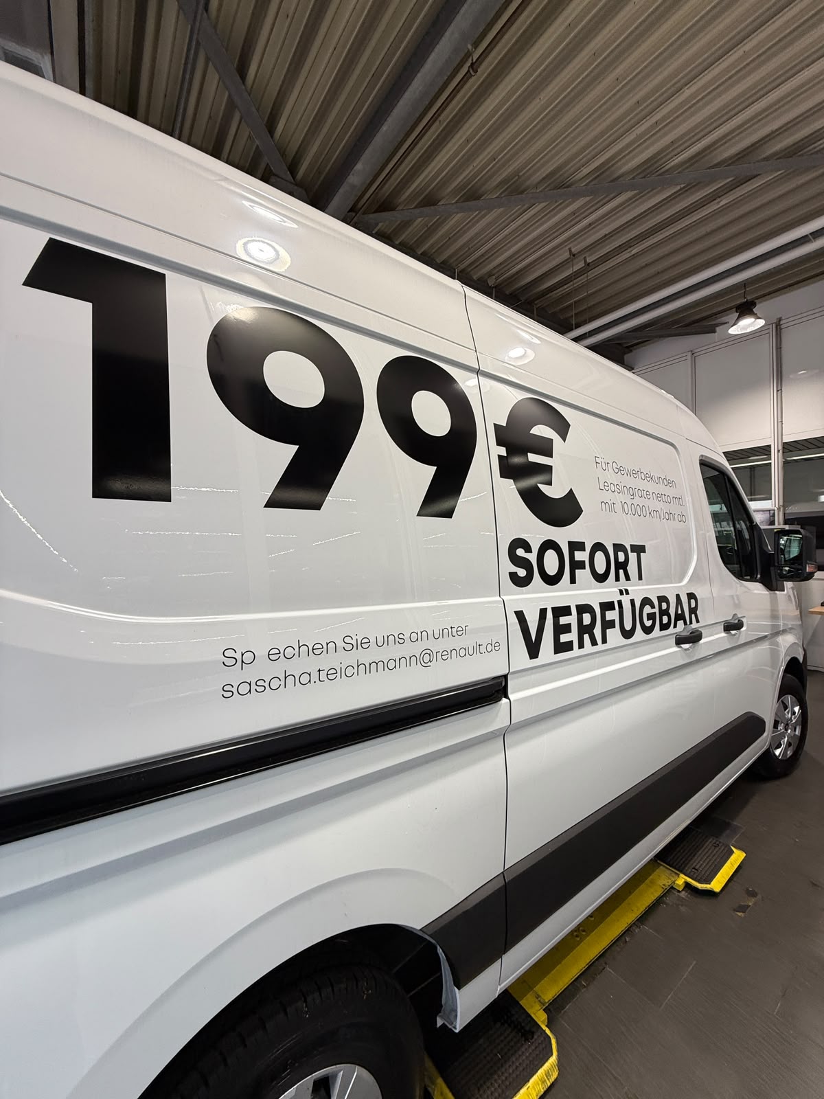 Vorher – Fahrzeugbeschriftung